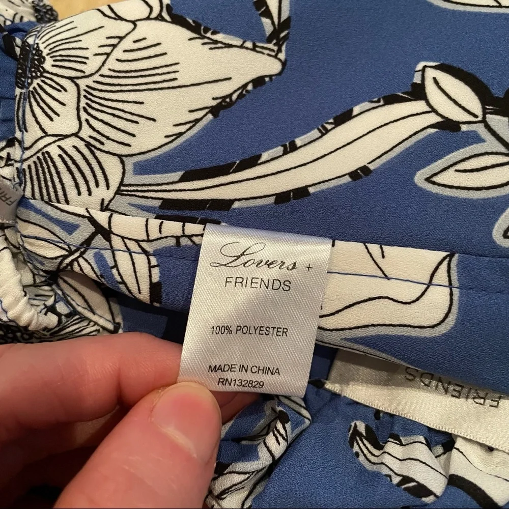 LOVERS + FRIENDS Floral Off the Shoulder Top Blue White Small - Picture 4 of 5